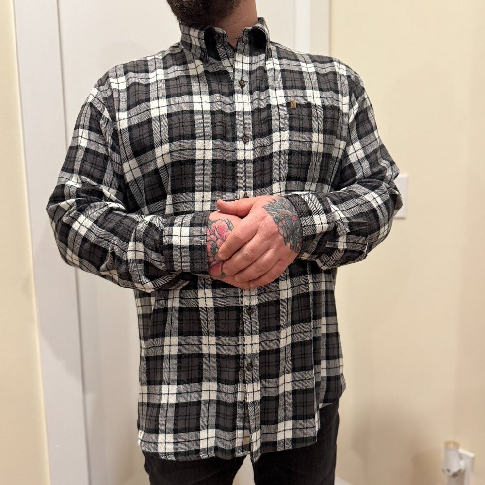 IZOD Black and white plaid flannel, XL